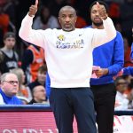 Speedy Claxton leads alma mater, Hofstra, back to March Madness